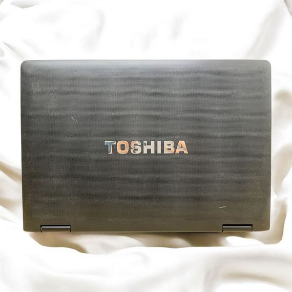 Ноутбук Toshiba Tecra M11 / 14" (1366x768) TN / Intel Core i3-370M (2 (4) ядра по 2.4 GHz) / 4 GB DDR3 / 120 GB SSD / Intel HD Graphics / WebCam б/у | Зображення 9