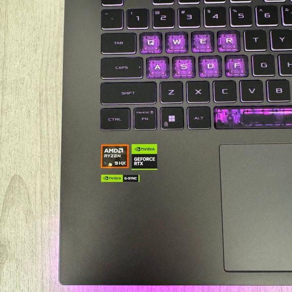 Игровой ноутбук Asus ROG Strix G16 G614PP / 16" (1920x1200) IPS / AMD Ryzen 9 7945HX (16 (32) ядра по 2.5 - 5.4 GHz) / 16 GB DDR5 / 512 GB SSD M.2 / nVidia GeForce RTX 5070, 8 GB GDDR7, 128-bit / WebCam б/у | Зображення 3