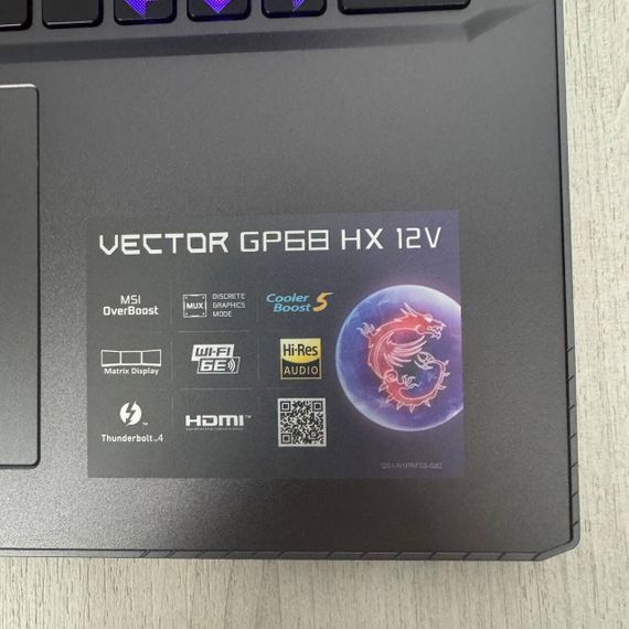 Игровой ноутбук MSI Vector GP68HX 12VH / 16" (1920x1200) IPS / Intel Core i9-12900HX (16 (24) ядер по 3.6 - 5.0 GHz) / 16 GB DDR5 / 1000 GB SSD NVMe / nVidia GeForce RTX 4080, 12 GB GDDR6, 192-bit / WebCam б/у | Зображення 2