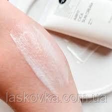 Сонцезахисний крем із центелою Bueno Air Fit Cica Sun Cream SPF50PA | Зображення 2