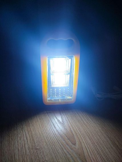 Акумуляторний потужний ліхтар лампа з зарядкою від розетки 220 у ліхтарик з функцією Power Bank 4800 mah | Зображення 9