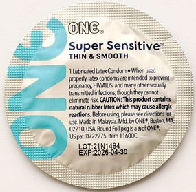 Набір гладких ультратонких латексних презервативів ONE Super Sensitive (ціна за упаковку, 100 шт.) sexstyle