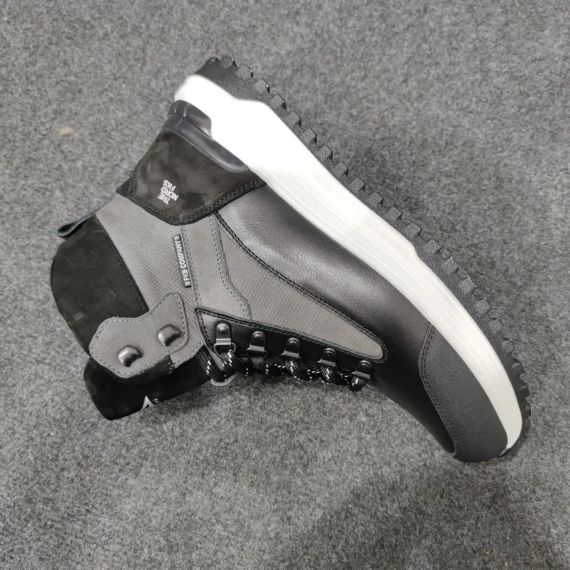 Ботинки зимние на белой подошве 41 размер. | Зображення 8