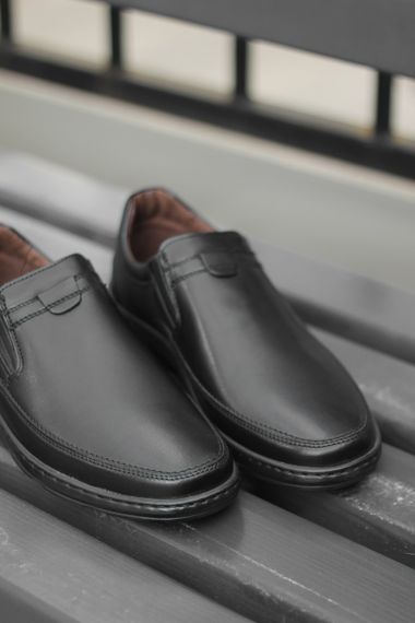 Елегантні чорні туфлі без шнурівки – твій комфорт у кожному кроці 42 розмір | Зображення 2