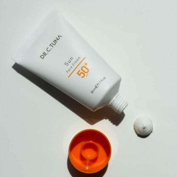 Солнцезащитный крем Farmasi Sun C.T. Tuna 50 SPF 50 мл | Зображення 1