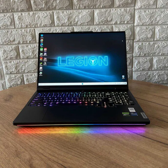 Ноутбук Lenovo Legion Pro 16IRX8H 2K 240Hz i9 13900HX 16Gb SSD 1Tb RTX 4090 Б/В