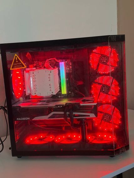 Ігровий ПК Vinga Warlike Black Tower New / AMD Ryzen 7 7700 (8 (16) ядер по 3.8 - 5.3 GHz) / 32 GB DDR5 / 256 GB SSD+1000 GB HDD / AMD Radeon RX 6900 XT Sapphire Nitro+, 16 GB GDDR6, 256-bit / Wi-Fi / 750W / Windows 11 б/в | Зображення 2