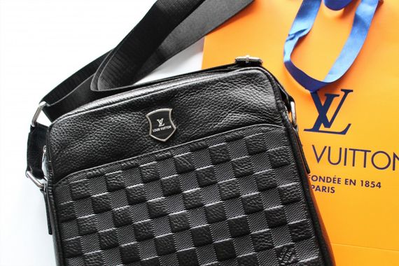Мужская кожаная сумка мессенджер Louis Vuitton black | Зображення 1