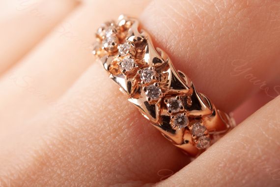 Кольцо из красного золота с фианитами 16