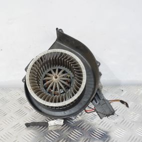 Вентилятор пічки салону Skoda Fabia Rapid Roomster 2013-2015 Моторчик обігрівача Шкода Фабія Рапід Румстер 6R1819015