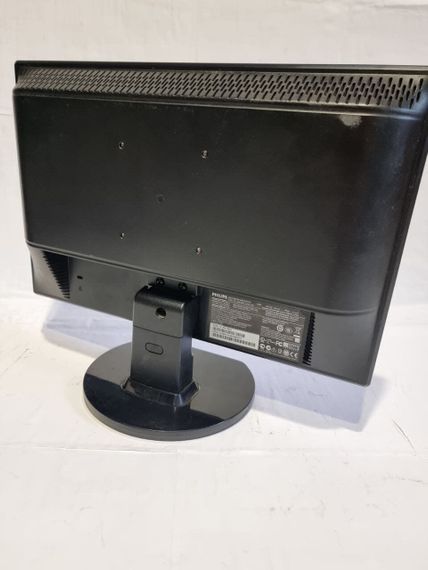 Комплект ПК: KME CX-8062G Tower / AMD Athlon II X2 250 (2 ядра по 3.0 GHz) / 8 GB DDR3 / 250 GB HDD / nVidia  GeForce 7025 Graphics + Монітор Philips 160E/16" (1366x768) TN/1x VGA/VESA 100x100 б/в | Зображення 8