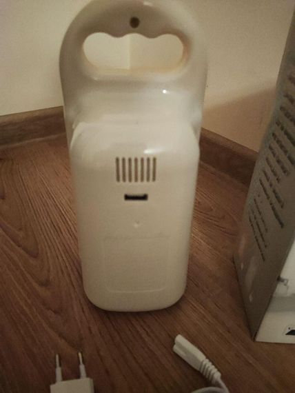 Акумуляторний потужний ліхтар лампа з зарядкою від розетки 220 у ліхтарик з функцією Power Bank 4800 mah | Зображення 4