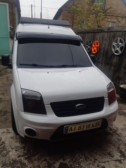 Козырек на лобовое стекло (черный глянец, 5мм) для Ford Connect 2002-2006 гг | Зображення 8