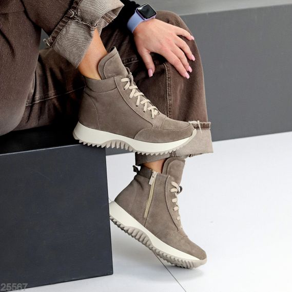 Шикарні замшеві спортивні черевики на флісі колір капучино 37