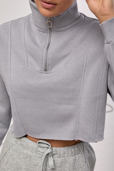 Короткий світшот із декоративними швами та блискавкою на горловині - сірий цвет, M (є розміри) | Зображення 3