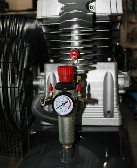 Поршневий повітряний компресор 200 л GTM KCH2090-200L ремінний | Зображення 2