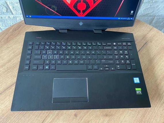 Ноутбук  HP Omen 17-cb000 17,3" FHD IPS 144Hz i9 9880H 16Gb SSD 1Tb RTX 2080  Б/В | Зображення 2