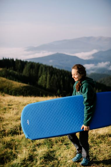 Килимок самонадувний Tribe Comfort Lite 5 см, туристичний каремат самонадувний для походу та кемпінгу, синій | Зображення 5