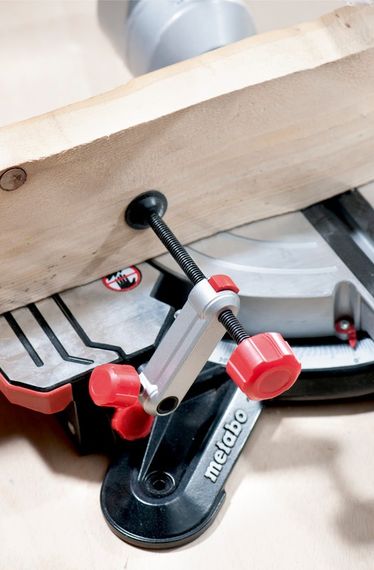 Пила торцовочная Metabo KGSV 216 M с тяговой функцией | Зображення 2