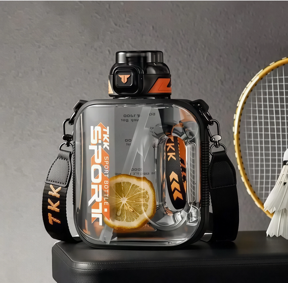 Спортивна пляшка для води TKK Sport 1600 мл з Тритану (BPA Free), чорна квадратна пляшка з трубочкою та ремінцем | Зображення 4
