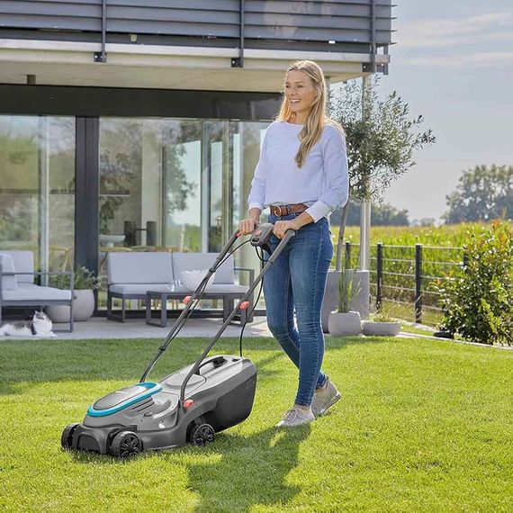 Газонокосарка електрична Gardena PowerMax 32/1200 G2 14633-20 (32 см, 30 л, 1200 Вт, 9.7 кг) | Зображення 4