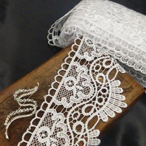 (1 метр) Кружево макраме  10,5см Цвет - Белый (50М-D22394-1)