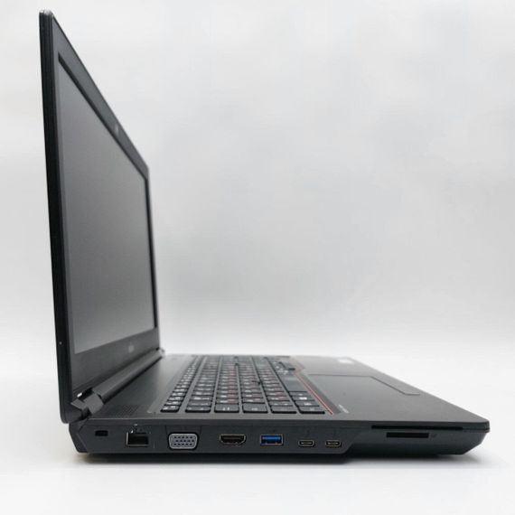 Мобильная рабочая станция Б-класс Fujitsu Celsius H780 / 15.6" (1920x1080) IPS / Intel Core i7-8750H (6 (12) ядер по 2.2 - 4.1 GHz) / 32 GB DDR4 / 512 GB SSD / nVidia Quadro P600, 4 GB GDDR5, 128-bit / WebCam б/у | Зображення 3