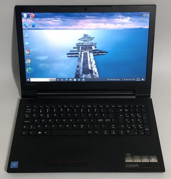 Ноутбук Lenovo IdeaPad V110-15IAP / 15.6" (1366x768) TN / Intel Celeron N3350 (2 (4) ядра по 1.1 - 2.4 GHz) / 4 GB DDR3 / 128 GB SSD / Intel HD Graphics 500 / WebCam / DVD-ROM б/у | Зображення 1