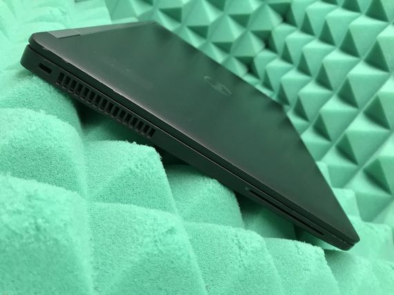 Ультрабук Б-клас Dell Latitude E7470 / 14" (1920x1080) IPS / Intel Core i5-6300U (2 (4) ядра по 2.4 - 3.0 GHz) / 8 GB DDR4 / 256 GB SSD / Intel HD Graphics 520 / WebCam / HDMI / miniDP / Windows 10 ліцензія б/в | Зображення 8