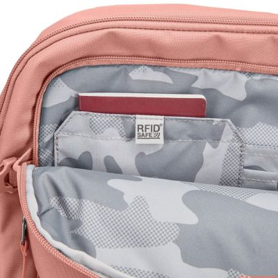 Рюкзак туристический Pacsafe GO Carry-on Backpack 34L рожевий (35155340) | Зображення 6