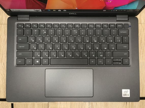 Ультрабук Б-класс Dell Latitude 7410 / 14" (1920x1080) IPS / Intel Core i5-10210U (4 (8) ядра по 1.6 - 4.2 GHz) / 8 GB DDR4 / 256 GB SSD M.2 / Intel UHD Graphics / WebCam / Fingerprint / USB 3.2 / HDMI / Windows 10 б/у | Зображення 3