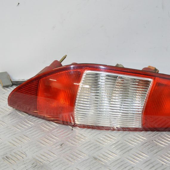 Ліхтар задній лівий Ford Mondeo III Mk3 універсал Форд Мондео 3 1S7113405C 1S71-13405-C | Зображення 1