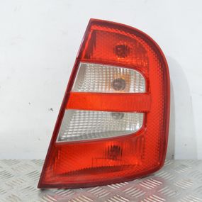 Ліхтар задній правий Skoda Fabia I 1999-2004 хетчбек рестайлінг Фара стоп задня права Шкода Фабія 1 6Y6945096B