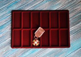 Палета / планшет P12M на ордени / медалі