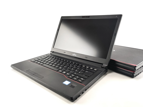 Ноутбук Fujitsu LifeBook E546 / 14" (1920x1080) IPS / Intel Core i5-6200U (2 (4) ядра по 2.3 - 2.8 GHz) / 4 GB DDR4 / 240 GB SSD / Intel HD Graphics 520 / WebCam б/у | Зображення 1