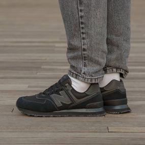 Демісезонні кросівки New Balance 574 колір чорний