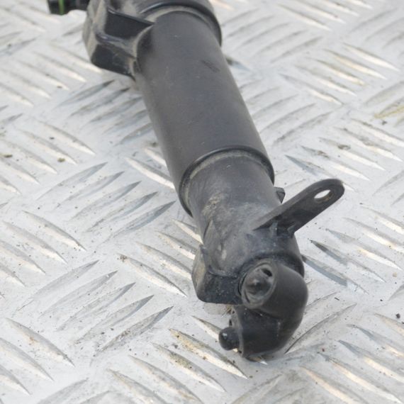 Форсунка омывателя фары левая Mercedes W211 2002-2009 Форсунка омывателя левой фары Мерседес в211 2118600547 | Зображення 1