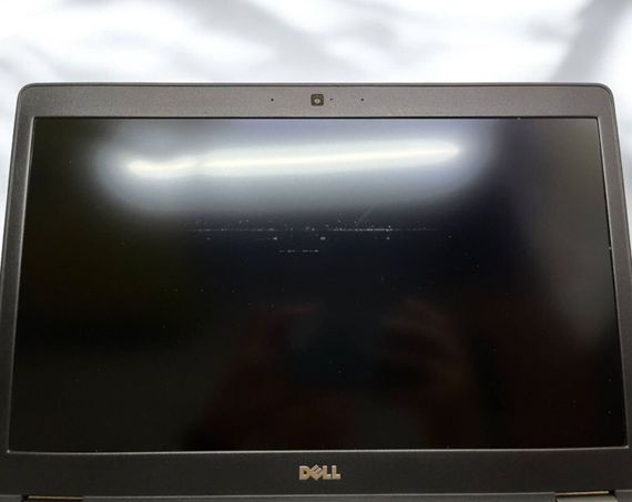 Ультрабук Б-класс Dell Latitude 5480 / 14" TN / Intel Core i5-7300U (2(4) ядра по 2.6-3.5GHz) / 8GB DDR4 / 256GB SSD / HD Graphics 620 б/у | Зображення 5