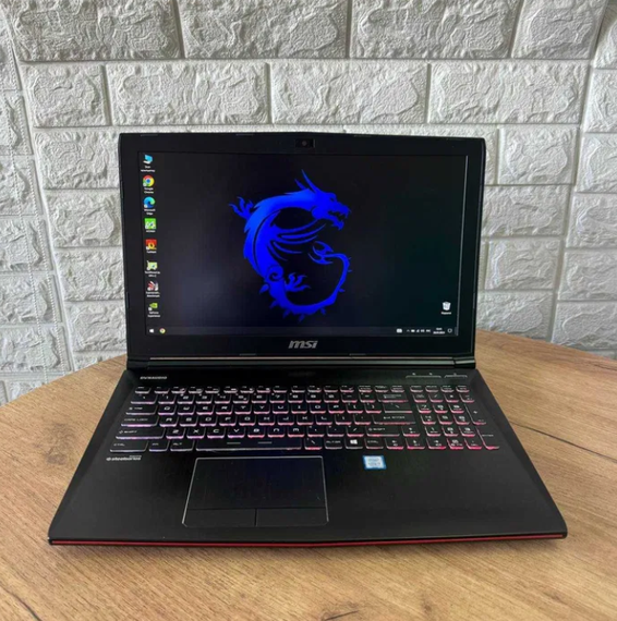 Ноутбук MSI Apache GE62  15.6" i7 7700HQ 16Gb SSD 256 Gb+HDD1Tb GTX 1070 Б/В | Зображення 1