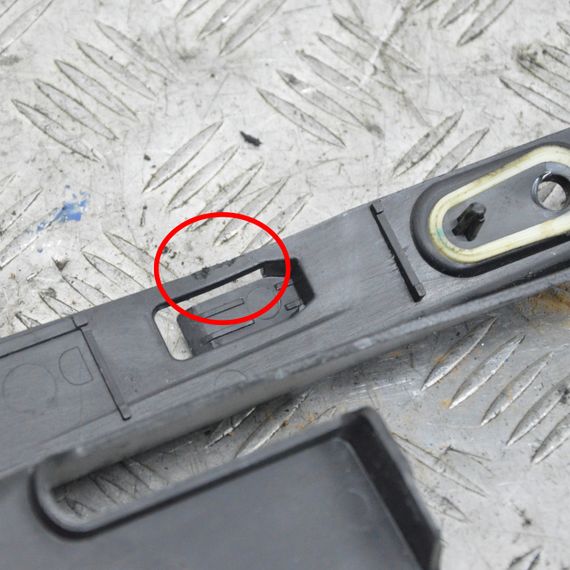 Накладка багажника права Citroen C4 Picasso 2006-2013 Захист багажника правий Сітроен ц4 Пікассо 9684379980 | Зображення 3