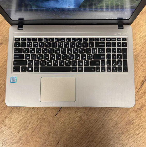 Ноутбук Asus VivoBook X540UAR FHD IPS i5 8250U 8GB SSD 256GB Б/В | Зображення 4
