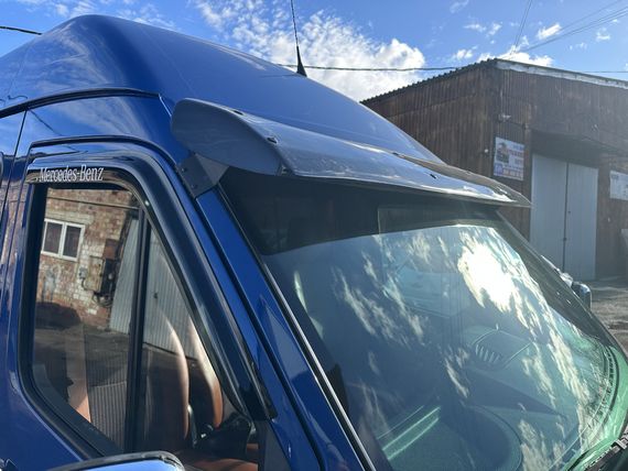 Козырек на лобовое стекло (черный глянец, 5мм) для Volkswagen LT 1998-2024 гг | Зображення 3