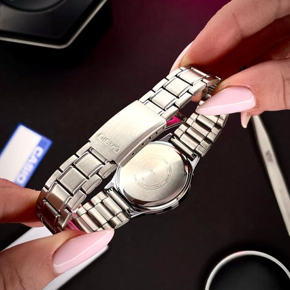 Жіночий годинник Casio LTP-V300D-4A | Зображення 3