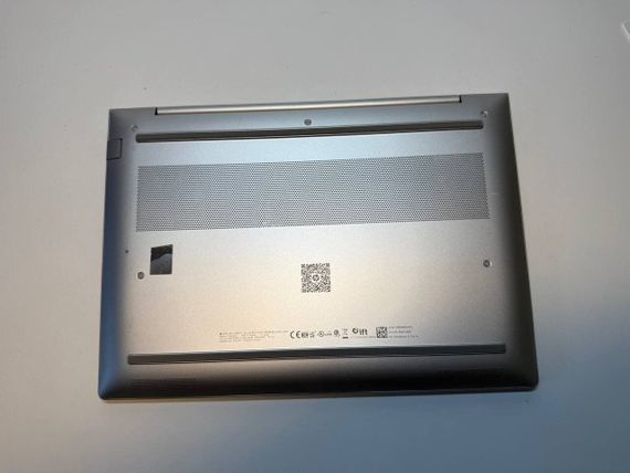 Ноутбук Б-клас HP EliteBook 6 G1a 14 / 14" (1920x1200) IPS / AMD Ryzen 5 Pro 230 (6 (12) ядер по 3.5 - 4.9 GHz) / 16 GB DDR5 / 256 GB SSD / AMD Radeon 760M Graphics / WebCam | Зображення 6