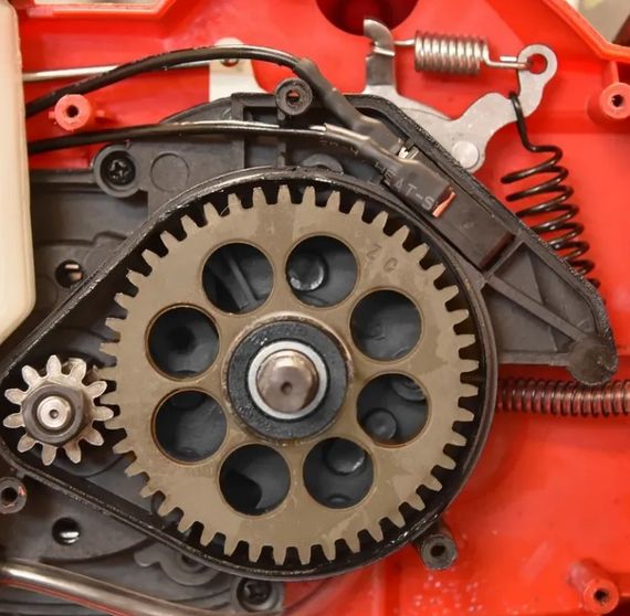 Електрична ланцюгова пила HECHT 2039 | Зображення 3