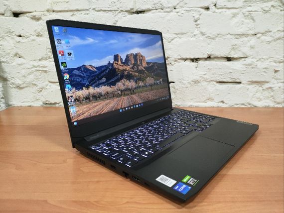 Игровой ноутбук Lenovo IdeaPad Gaming 3 15IHU6 / 15.6" (1920x1080) IPS / Intel Core i5-11300H (4 (8) ядра по 2.6 - 4.4 GHz) / 16 GB DDR4 / 480 GB SSD / nVidia GeForce RTX 3050, 4 GB GDDR6, 128-bit / WebCam б/у | Зображення 2