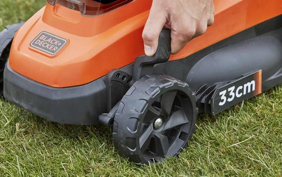 Газонокосарка акумуляторна Black&Decker BCMW3336L1 | Зображення 9