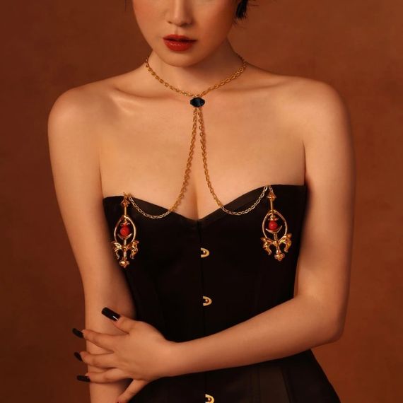Затискачі для сосків UPKO Pulling Chain Nipple Clamps з ланцюжком-намиста, золотисті sexstyle | Зображення 4