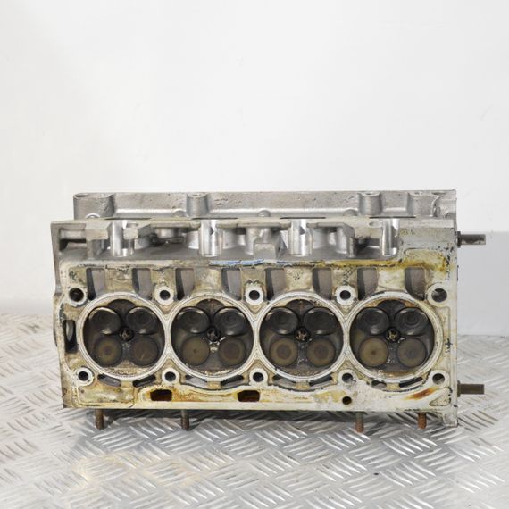 ГБЦ дефект 1.6 FSI 16V Volkswagen Passat B6 Golf V 2003-2008 Головка блока Фольксваген Пассат 03C103358S | Зображення 4