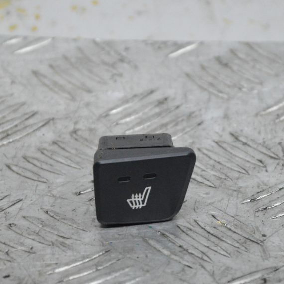 Кнопка обігріву сидіння Hyundai i30 2007-2012 Перемикач підігріву сидіння Хюндай ай30 71203